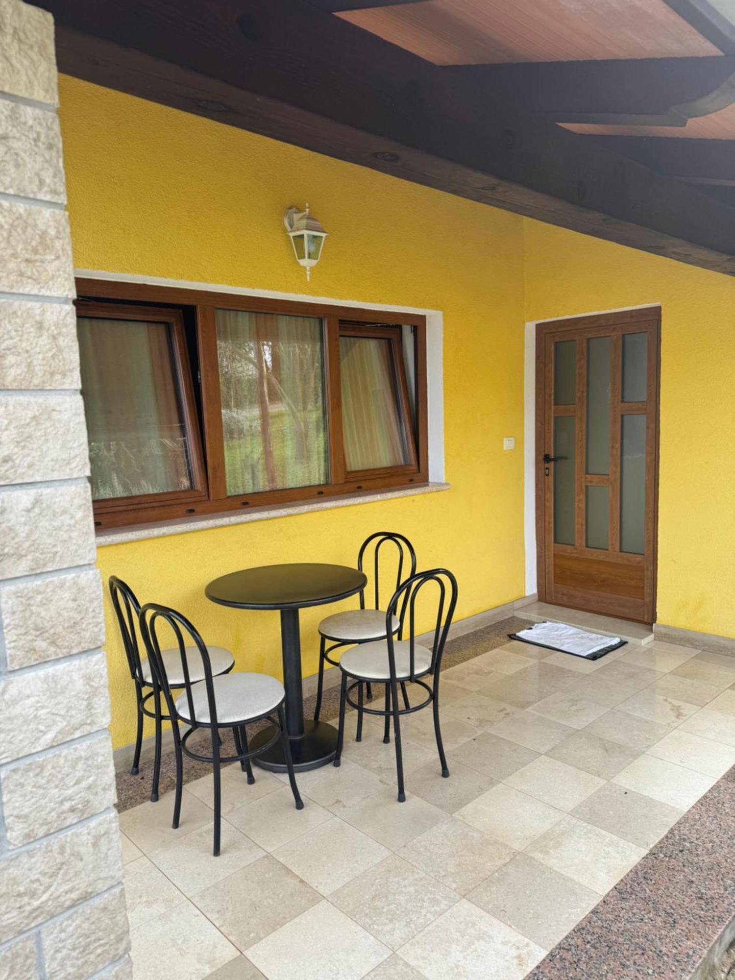 Apartmani Antonio Motovun Zewnętrze zdjęcie